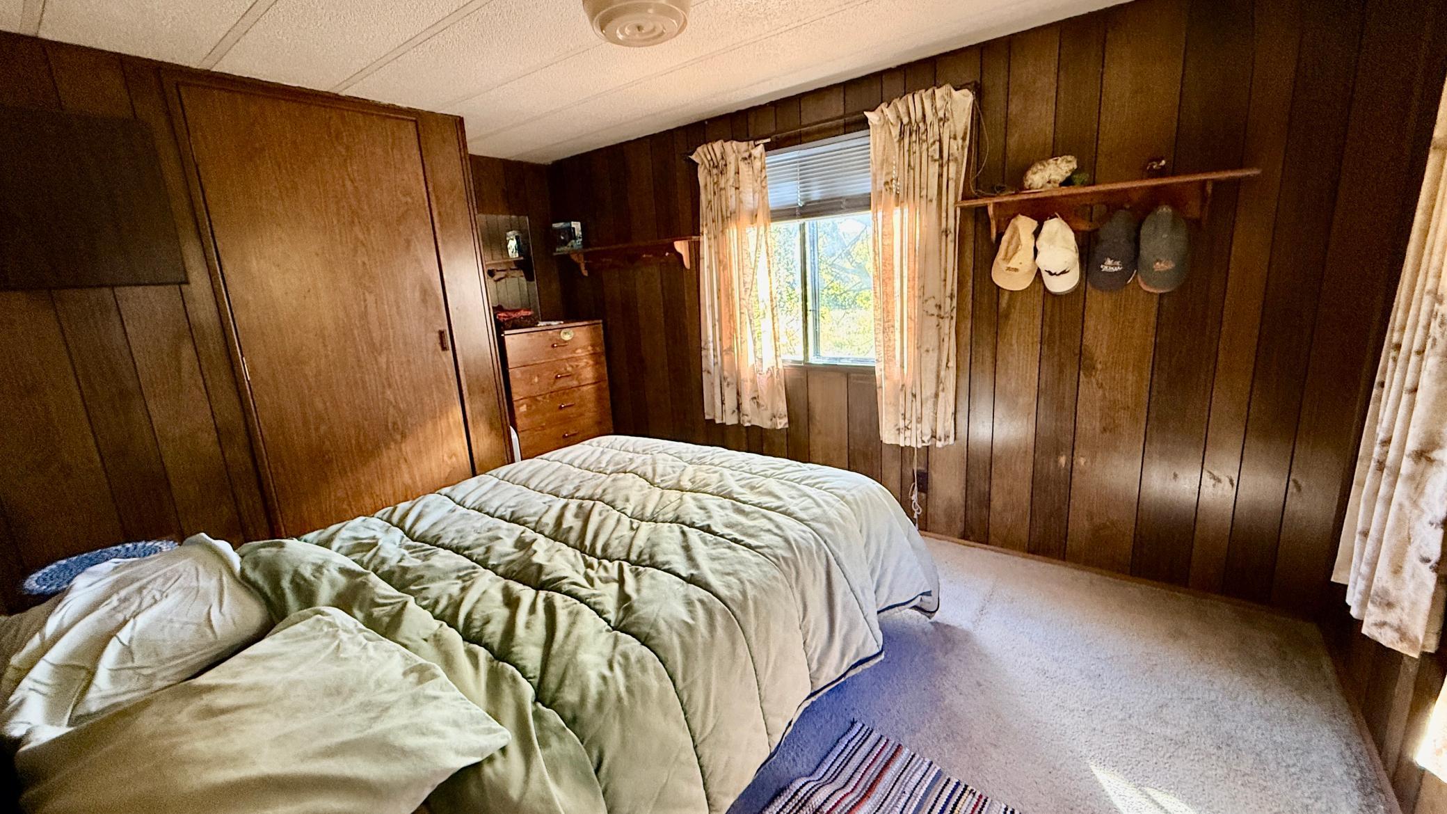 Bedroom.JPG