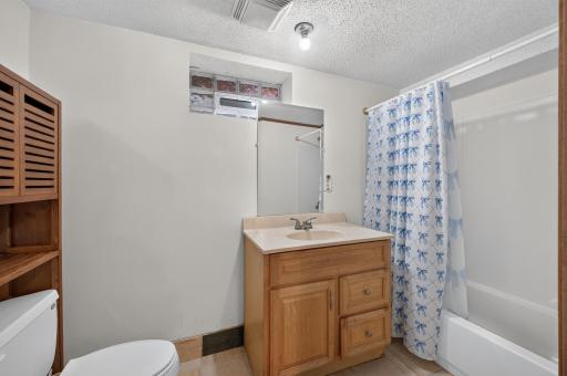 115 E 35th Street, Minneapolis, MN 55408