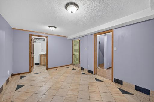 115 E 35th Street, Minneapolis, MN 55408