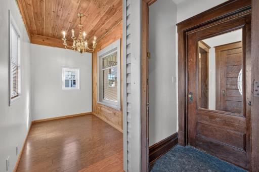 115 E 35th Street, Minneapolis, MN 55408