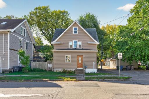 115 E 35th Street, Minneapolis, MN 55408