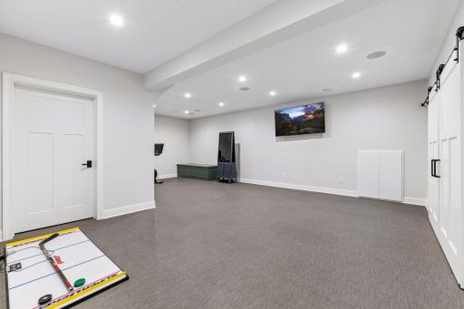 2050 Pinehurst Drive, Chanhassen, MN 55317
