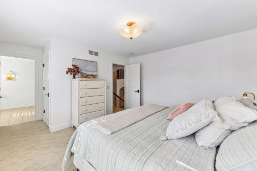 2050 Pinehurst Drive, Chanhassen, MN 55317