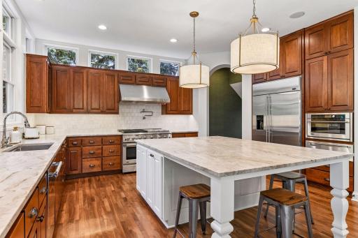 2050 Pinehurst Drive, Chanhassen, MN 55317