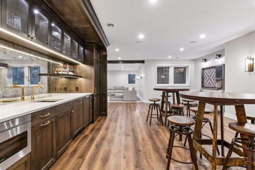 2050 Pinehurst Drive, Chanhassen, MN 55317