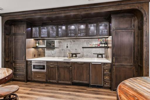 2050 Pinehurst Drive, Chanhassen, MN 55317