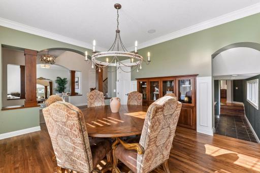 2050 Pinehurst Drive, Chanhassen, MN 55317