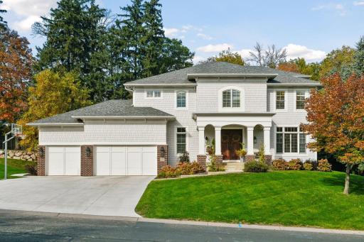 2050 Pinehurst Drive, Chanhassen, MN 55317
