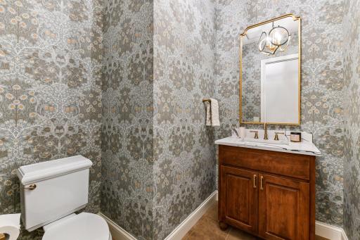 2050 Pinehurst Drive, Chanhassen, MN 55317