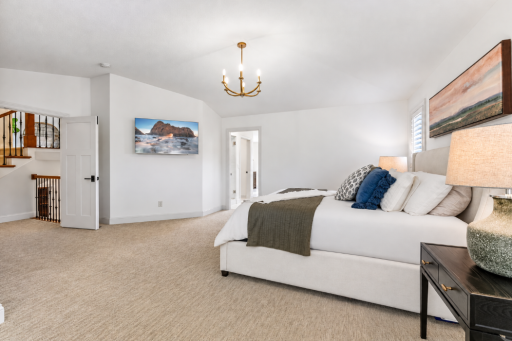2050 Pinehurst Drive, Chanhassen, MN 55317