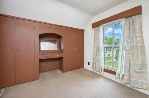 1010 2nd Avenue N, Moorhead, MN 56560