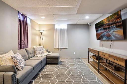 15370 96th Place N, Maple Grove, MN 55369