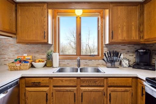15370 96th Place N, Maple Grove, MN 55369