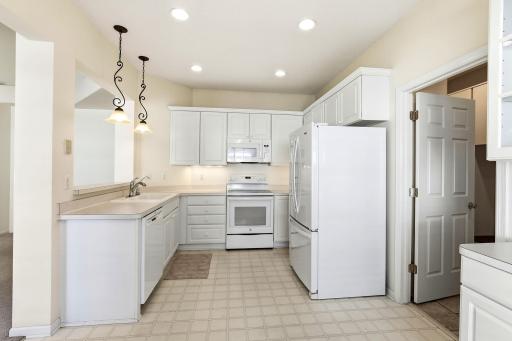 4150 Lawndale Lane N, Plymouth, MN 55446