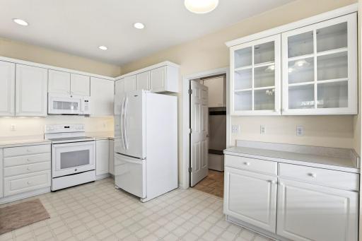 4150 Lawndale Lane N, Plymouth, MN 55446