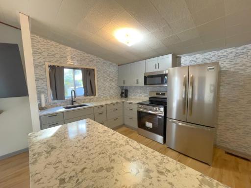 37 Bell Circle, Silver Bay, MN 55614