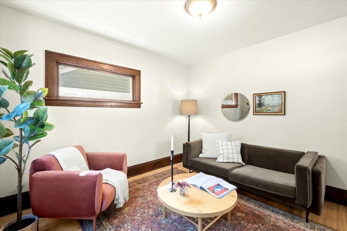 Natural Woodwork and Hardwood Floors