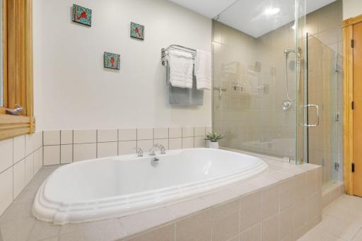 8 Woodhill Lane, Saint Paul, MN 55127