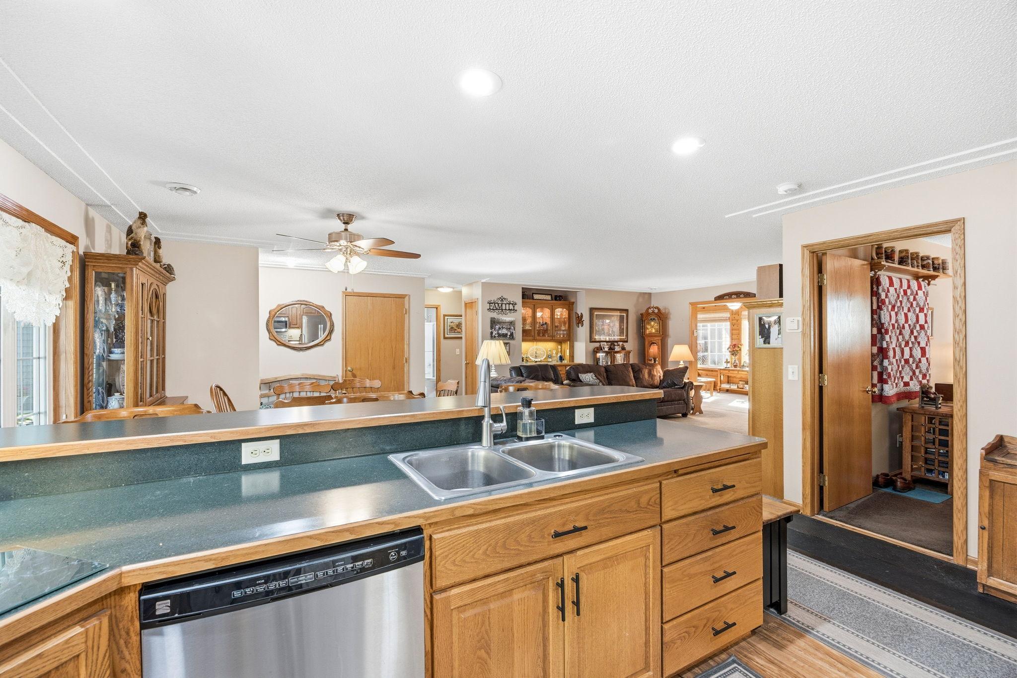 10-web-or-mls-122.jpg