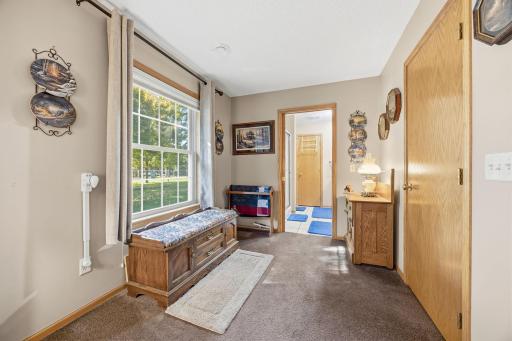 429 Lake Court, Winsted, MN 55395