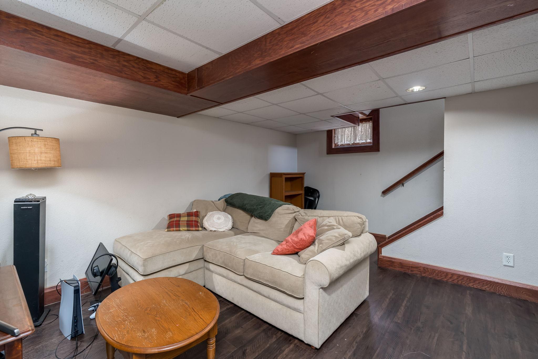 28-web-or-mls-700-n-state-st.jpg