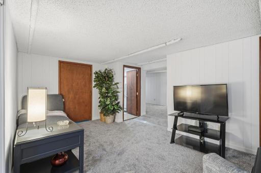1519 Sheridan Avenue N, Minneapolis, MN 55411