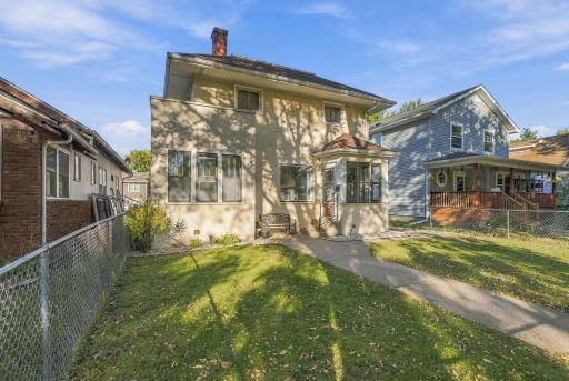 1519 Sheridan Avenue N, Minneapolis, MN 55411