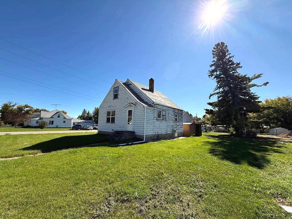 Property photo for 221 Minnesota Avenue E, Sebeka, MN 56477