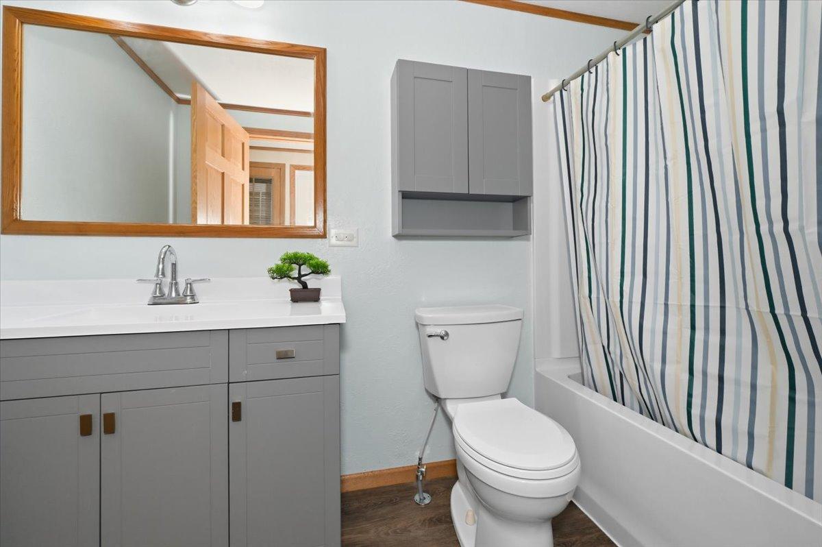 16-1309_Sahlman_Ave_016.jpg
