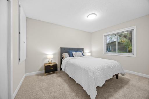 1425 Meadow Court, Chaska, MN 55318