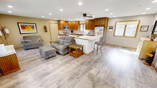 1113 Shore Acres Drive, Albert Lea, MN 56007