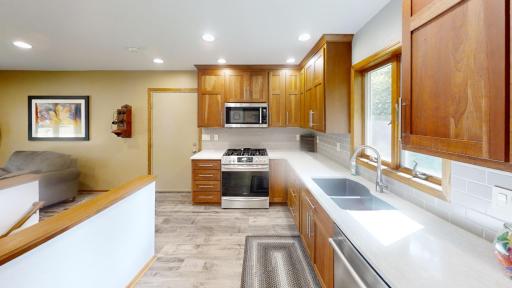 1113 Shore Acres Drive, Albert Lea, MN 56007
