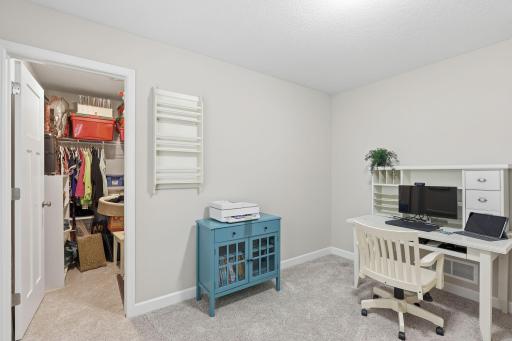 6055 Iris Lane, Rockford, MN 55373
