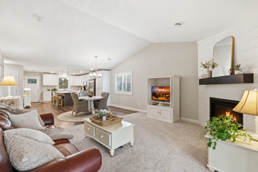 6055 Iris Lane, Rockford, MN 55373