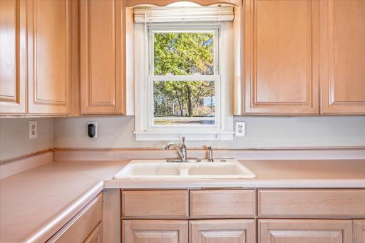 1711 Hansack Avenue NE, Saint Michael, MN 55376