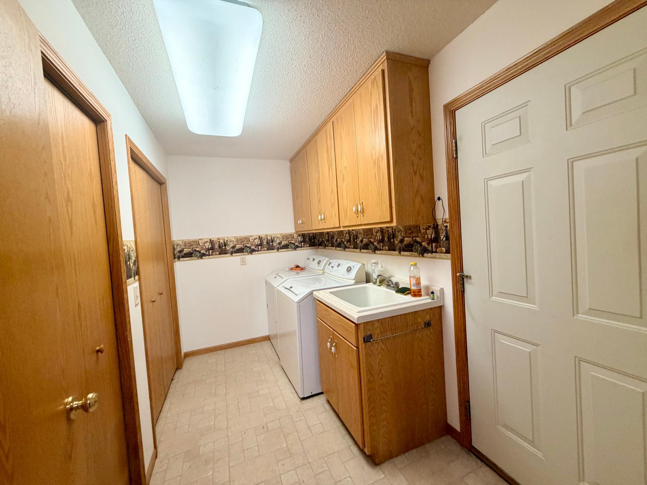 Laundry/Utility/Off of Garage Closet
