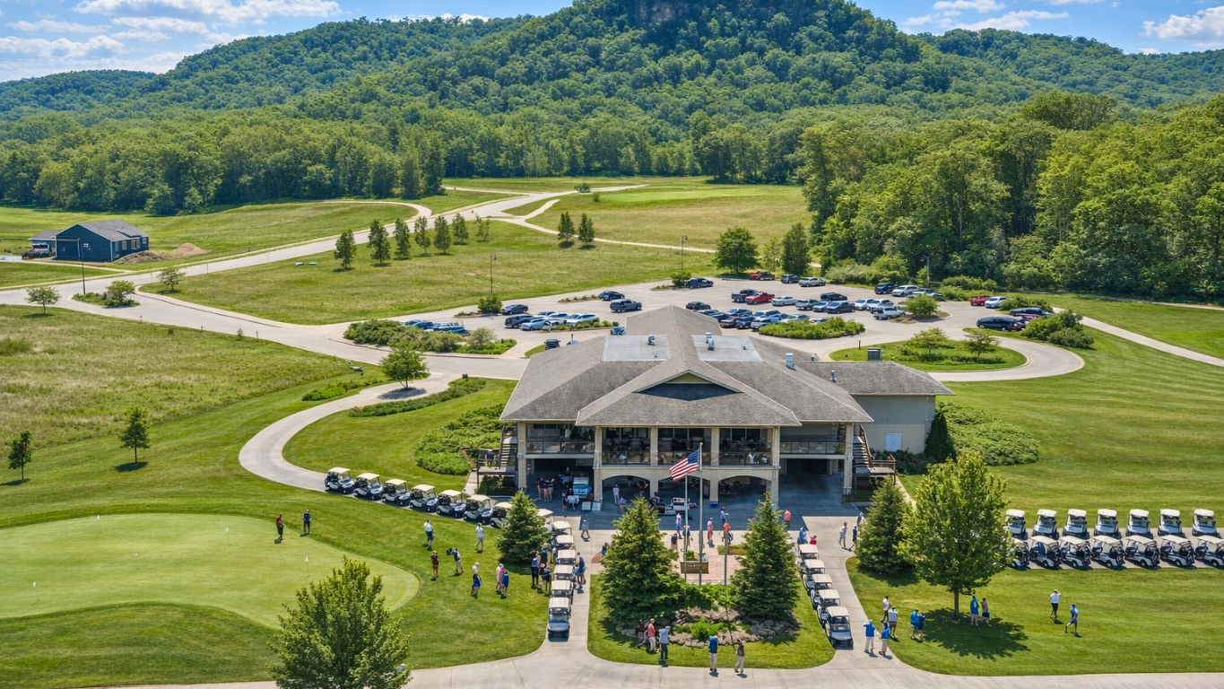 Nearby clubhouse and community facilities at The Jewel. (Photo courtesy of The Jewel Golf Club)