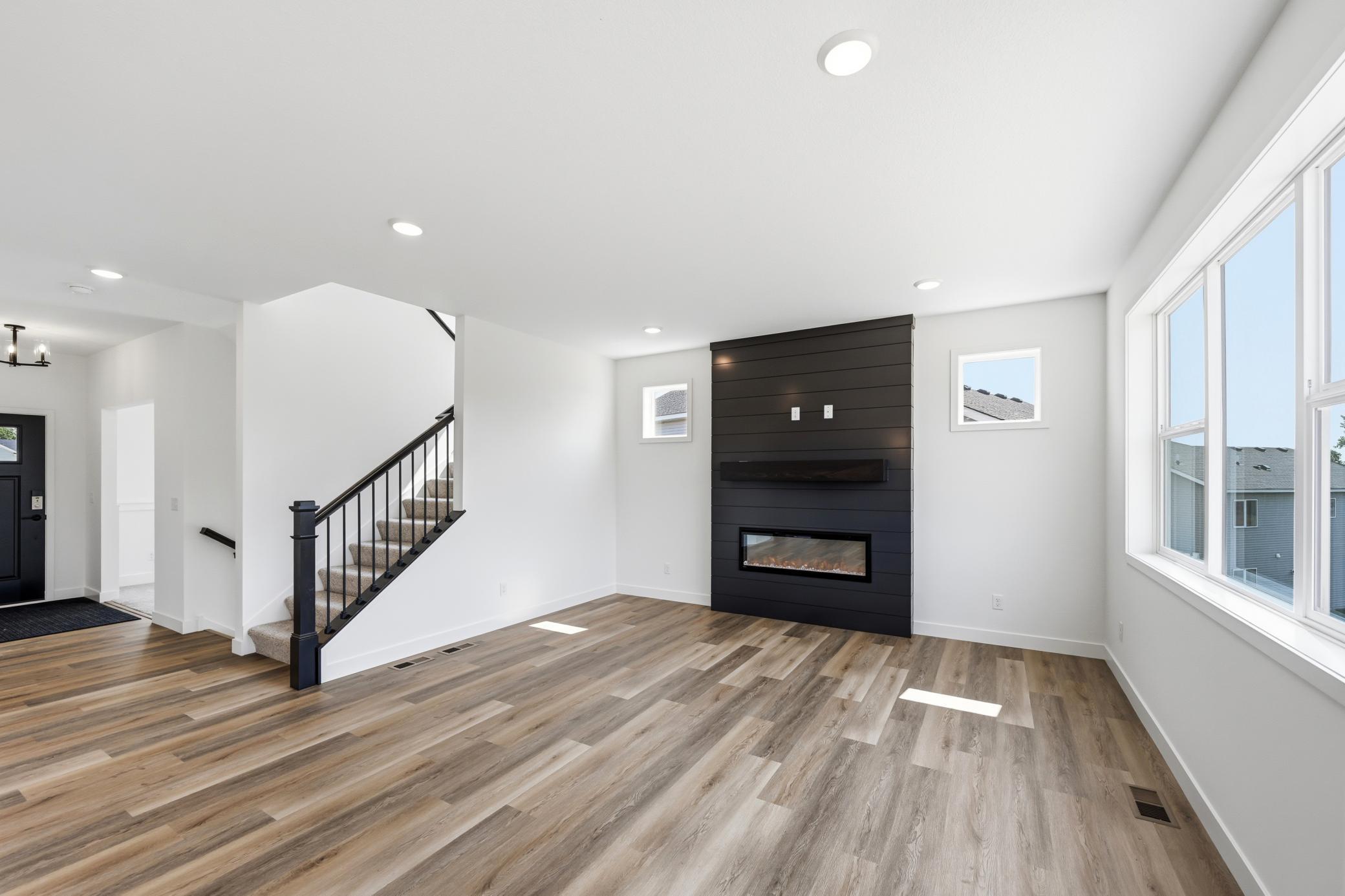Living Room - The Brookview at 819 Walnut Grove Lane in Oakview Ridge!