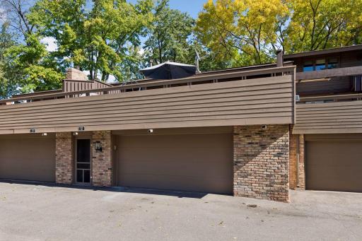 52 Birnamwood Drive, Burnsville, MN 55337
