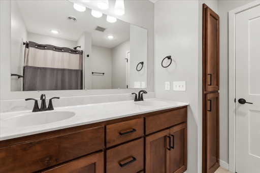 2063 Sandstone Loop N, Sartell, MN 56377