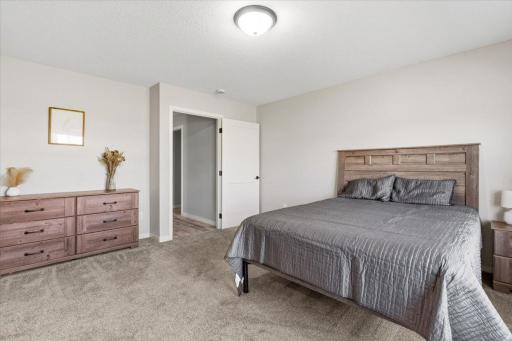 2063 Sandstone Loop N, Sartell, MN 56377