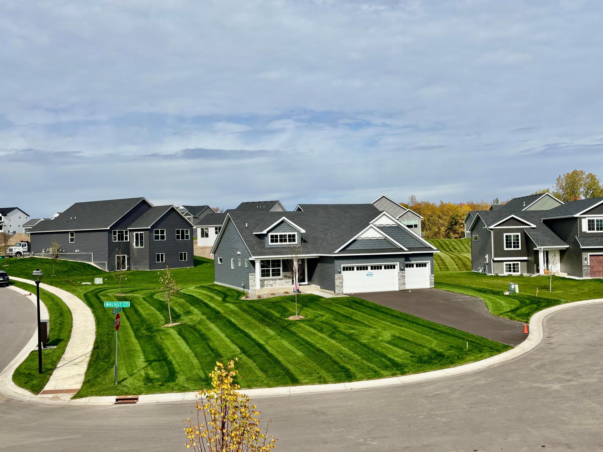 Large Cul De Sac Lot! The Crestview at 810 Walnut Ct in Oakview Ridge!
