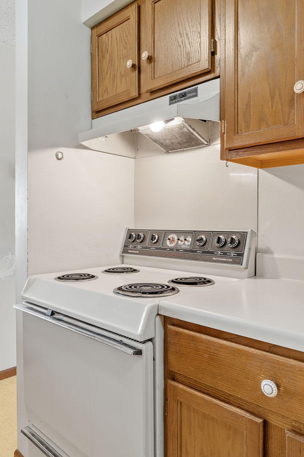20-web-or-mls-3514 4th Ave S-20.jpg