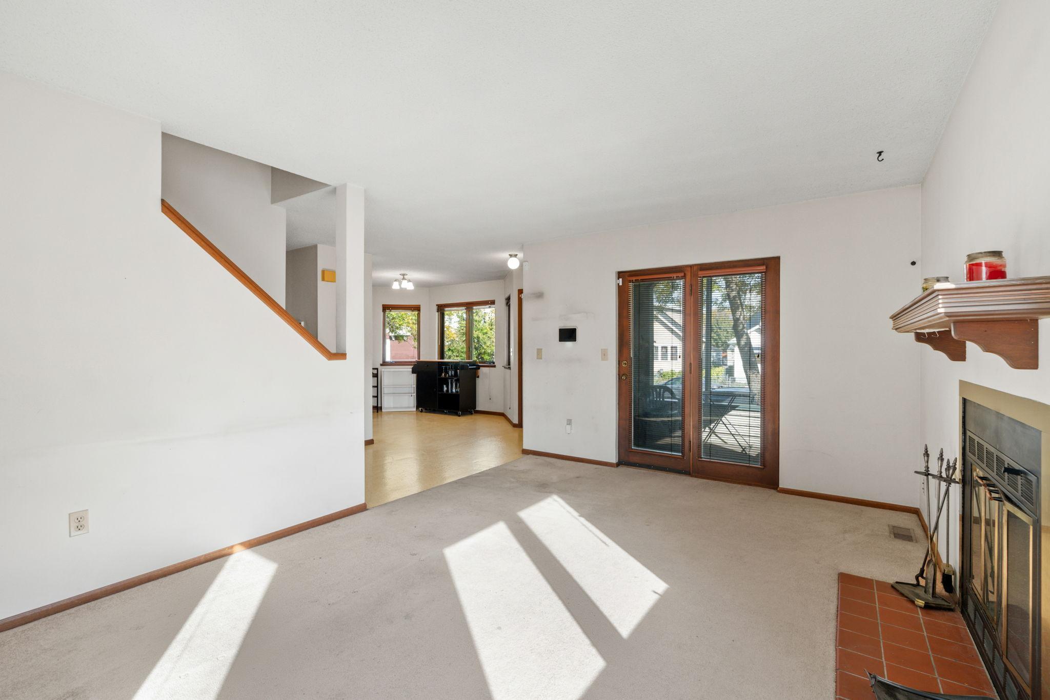 10-web-or-mls-3514 4th Ave S-10.jpg