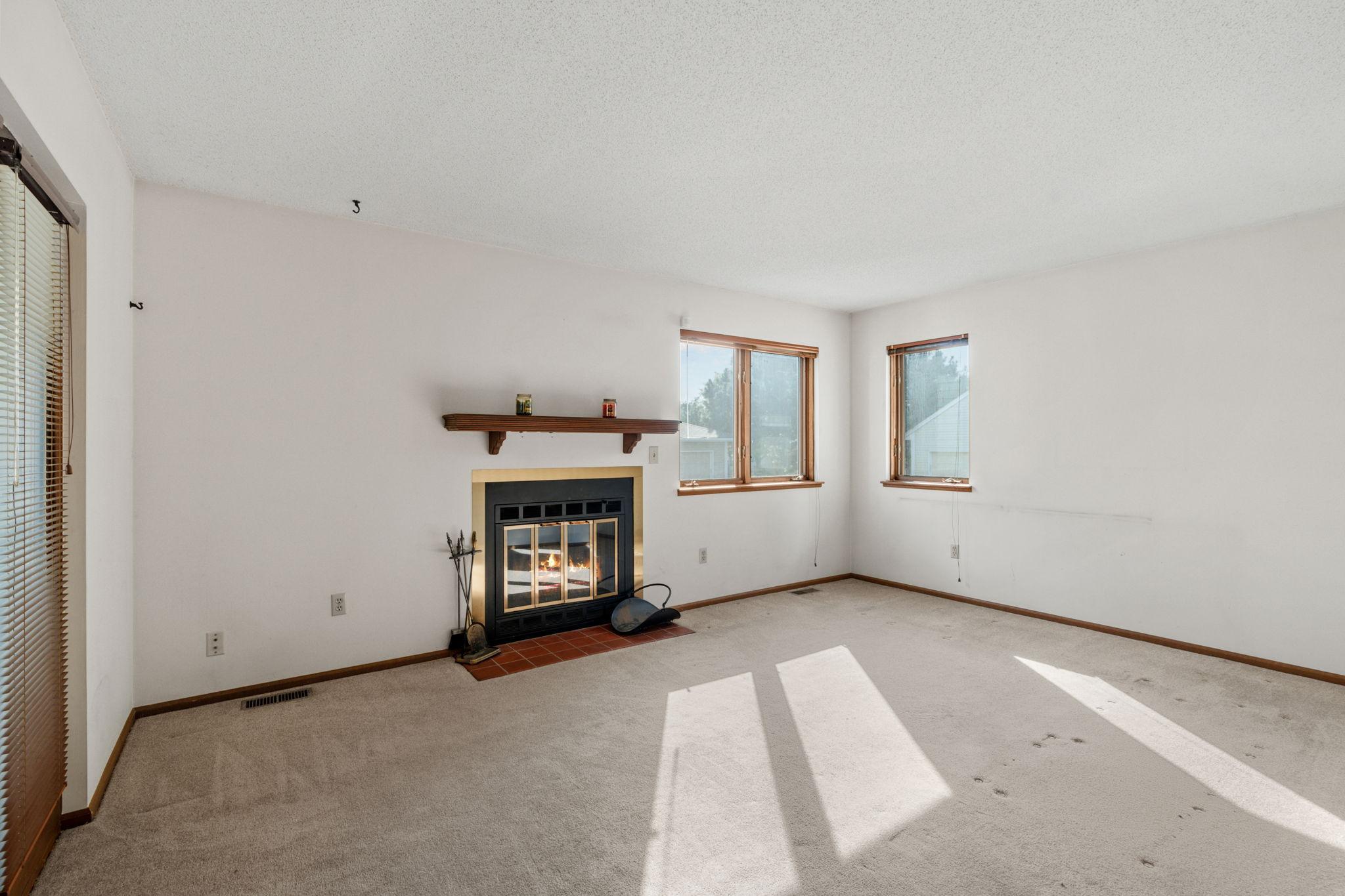 8-web-or-mls-3514 4th Ave S-8.jpg