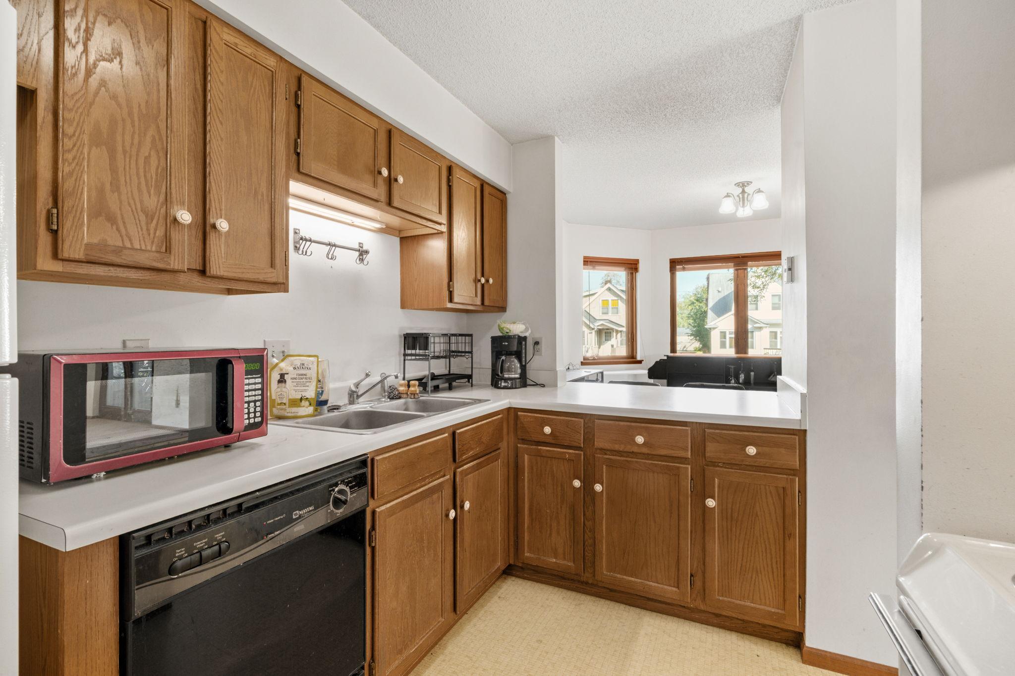 19-web-or-mls-3514 4th Ave S-19.jpg