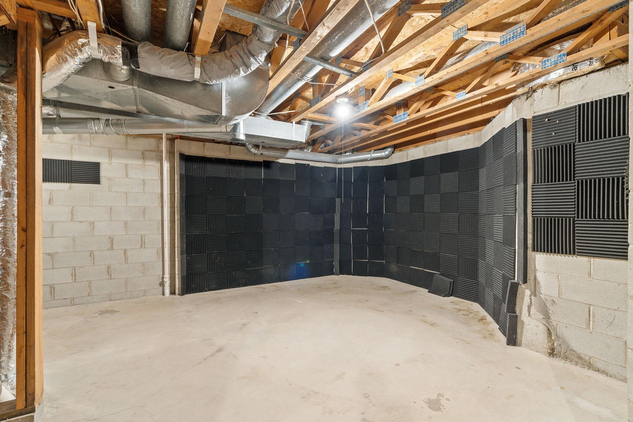 34-web-or-mls-3514 4th Ave S-34.jpg