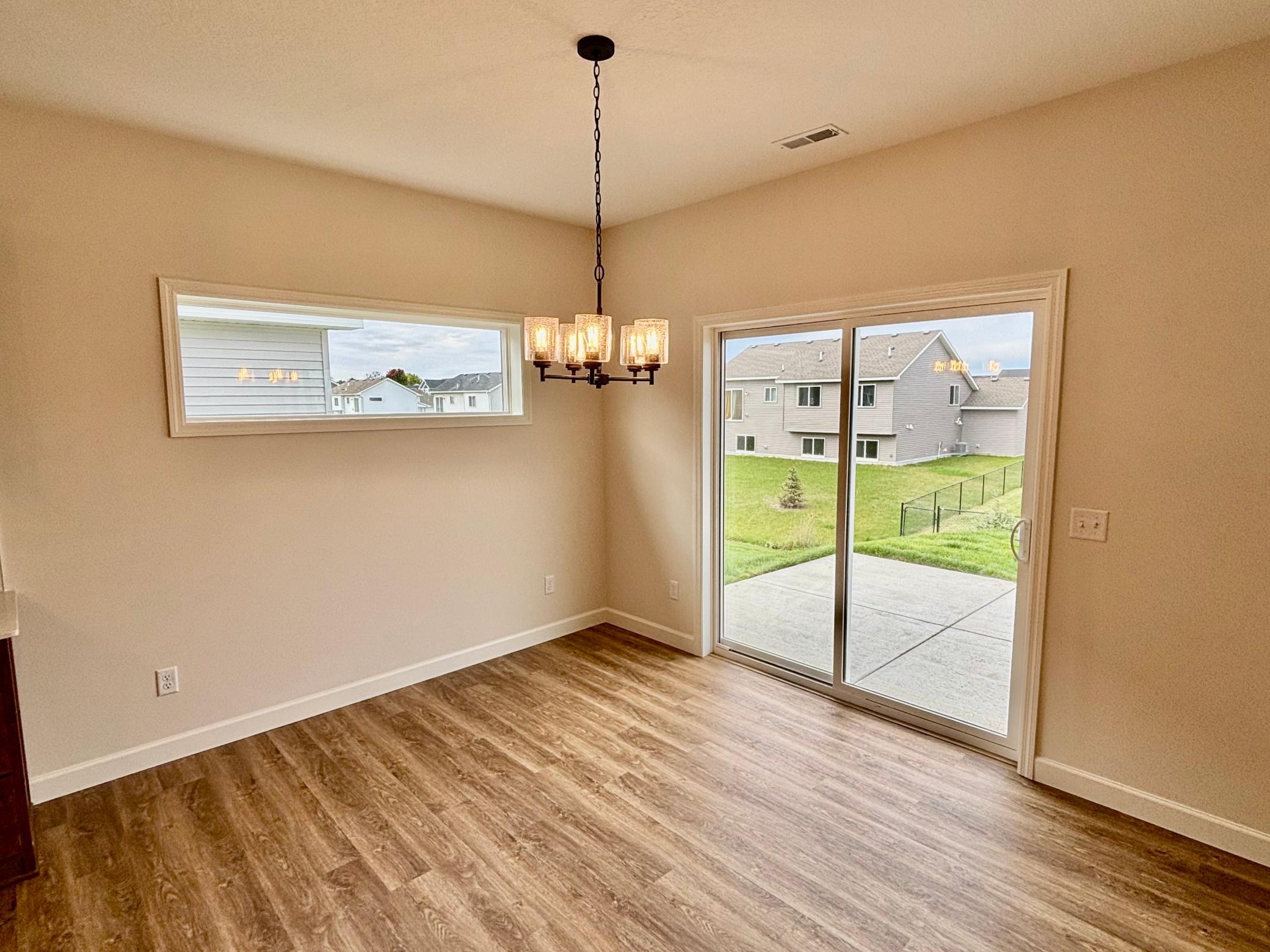 Dining - The Madison at 290 Emmy Lane in The Villas at River's Edge!