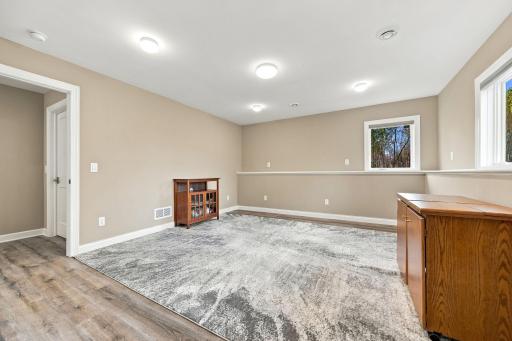 25 Phoebe Lane, North Oaks, MN 55127