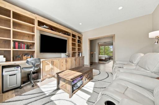 25 Phoebe Lane, North Oaks, MN 55127